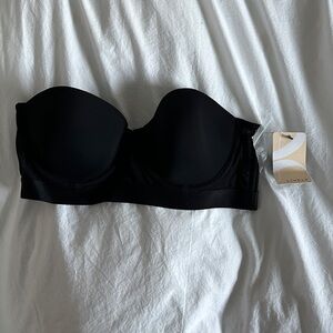 Black Strapless Bra